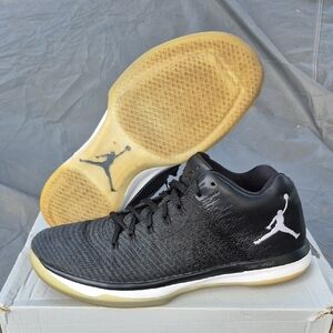 Jordan XXXI Low Top "Black / White" Size 11 Mens - 897564-002